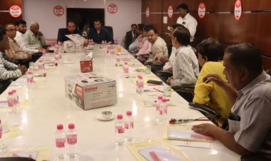 सेफ़्टी पर यूनाइटेड मेटालिक की मीटिंग, साथ आए प्रोफेशनल और विशेषज्ञ